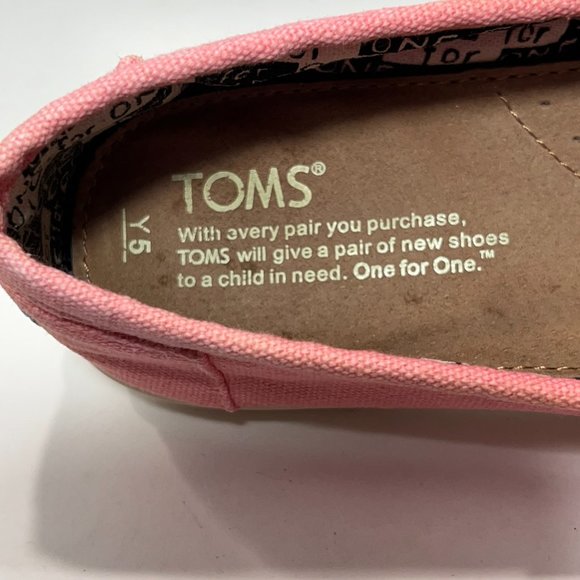 TOMS Bubblegum Pink Kids 5Y Slip On Espadrilles Good Condition - Picture 5 of 15